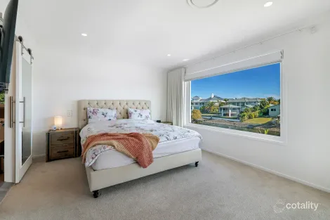 Property photo of 4 Blair Athol Crescent Bundall QLD 4217