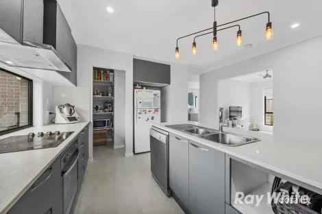 Property photo of 11 Soe Street Redbank QLD 4301