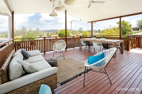 4 Monaro Cres, Ferny Hills, QLD 4055