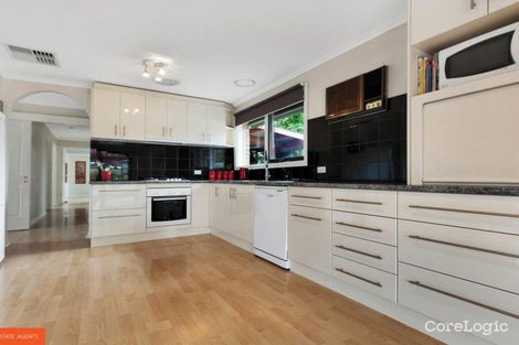 Property photo of 17 Springwood Avenue Narre Warren VIC 3805