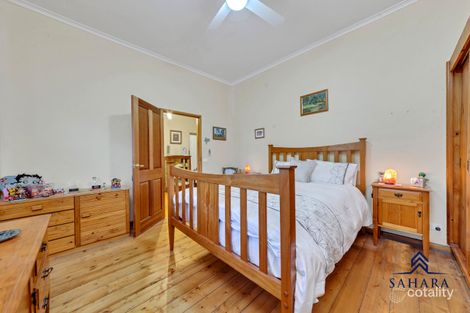 Property photo of 4 Tarneit Road Werribee VIC 3030