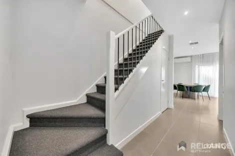Property photo of 20 Warner Way Caroline Springs VIC 3023