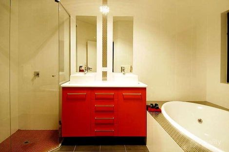 5a Simmons Cres, Flinders Park, SA 5025