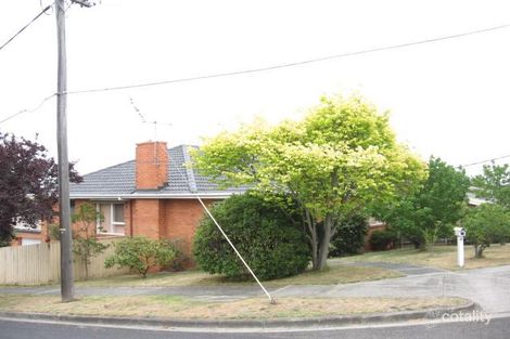 Property photo of 4 Norfolk Circuit Doncaster VIC 3108