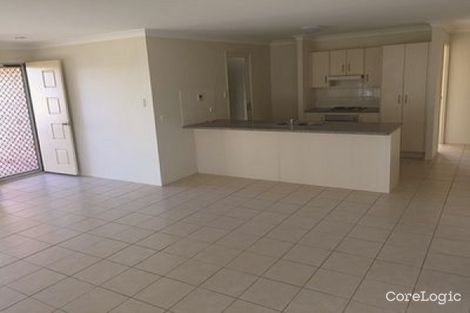 Property photo of 10 William Close Gracemere QLD 4702