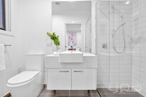 Property photo of 10 Sakura Walk Point Cook VIC 3030