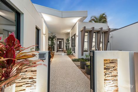 Property photo of 2040 The Circle Hope Island QLD 4212
