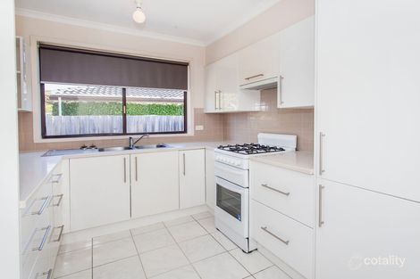 Property photo of 7 Cairn Grove Glen Waverley VIC 3150