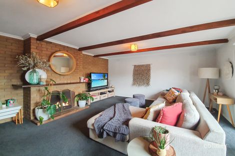 Property photo of 5 St Elmo Crescent Highton VIC 3216