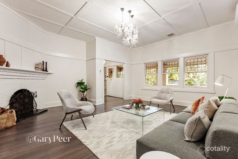 Property photo of 2 Wenden Grove St Kilda East VIC 3183