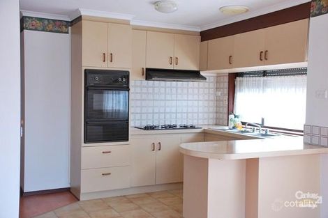 Property photo of 4 Crown Court Kings Park VIC 3021