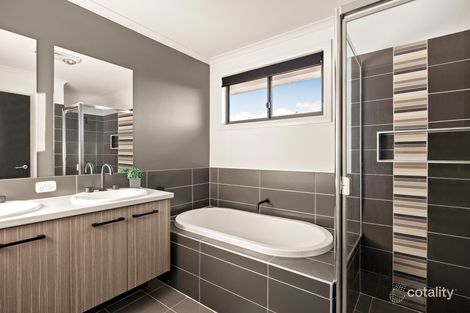 Property photo of 15 Faverolle Drive Spring Farm NSW 2570