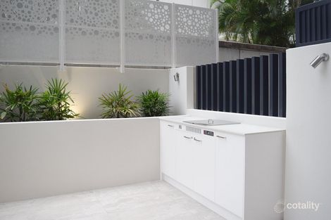 Property photo of 25 First Avenue Mooloolaba QLD 4557