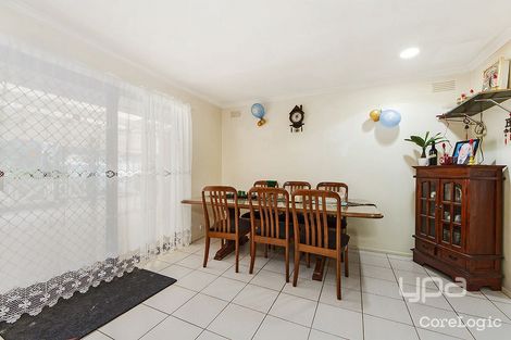 Property photo of 5 Baguley Crescent Kings Park VIC 3021