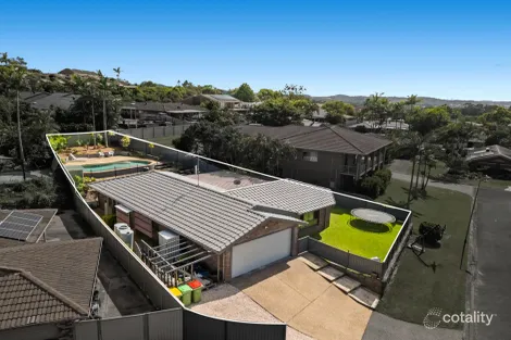 8 Perth Sq, Highland Park, QLD 4211