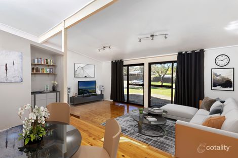 Property photo of 2 Summer Hill Place St Clair NSW 2759