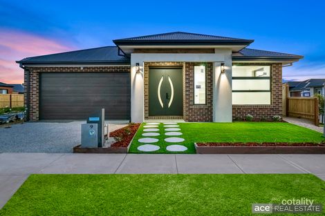 9 Coopworth Way, Rockbank, VIC 3335