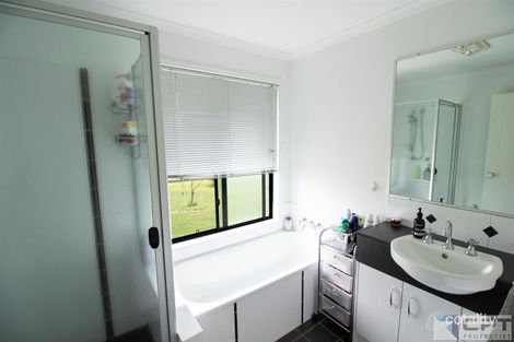 Property photo of 13 Hein Court Regency Downs QLD 4341