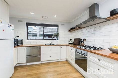 Property photo of 10 Kintyre Crescent Leopold VIC 3224