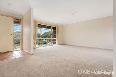 Property photo of 38 The Boulevard Gisborne VIC 3437