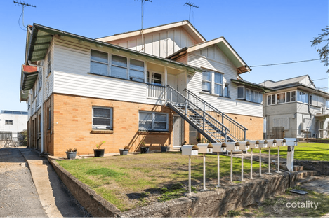 1/2 Hawthorne St, Woolloongabba, QLD 4102