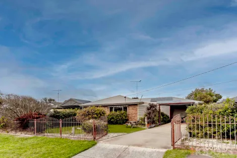 4 Loch Ard Dr, Ocean Grove, VIC 3226
