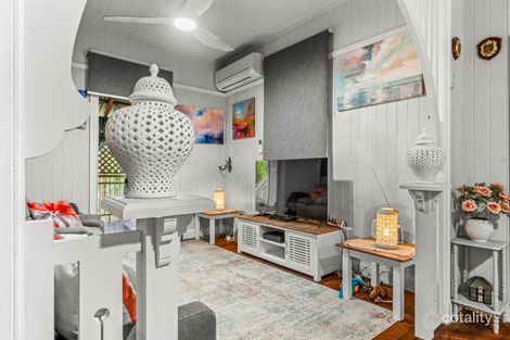 6 Camellia St, Russell Island, QLD 4184