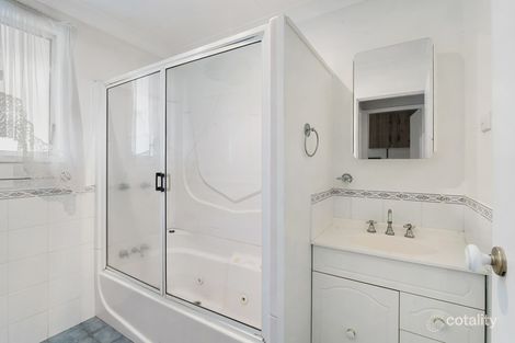 Property photo of 15 Paul Crescent Moss Vale NSW 2577