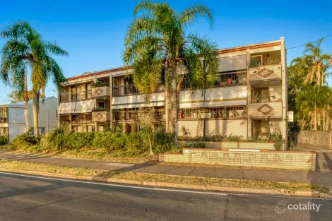 Property photo of 2/101 Welsby Parade Bongaree QLD 4507