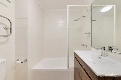 Property photo of 101/87-91 Cathedral Street Woolloomooloo NSW 2011