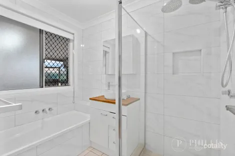 Property photo of 12 Paddington Lane Eagleby QLD 4207