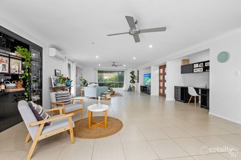 Property photo of 2 Blackbean Place Bogangar NSW 2488