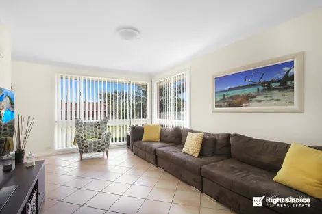 Property photo of 15 Warati Place Oak Flats NSW 2529