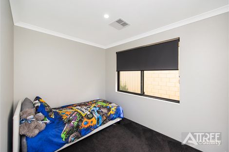 Property photo of 25 Daggar Place Canning Vale WA 6155