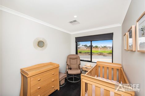 Property photo of 25 Daggar Place Canning Vale WA 6155