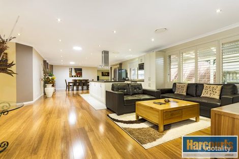Property photo of 18 Farmer Circuit Beaumont Hills NSW 2155