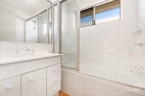 Property photo of 5 Elm Court Kin Kora QLD 4680