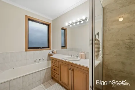 Property photo of 1/54-60 Rosella Street Doncaster East VIC 3109