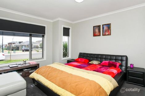 Property photo of 9 City Vista Court Plumpton VIC 3335