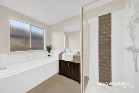 Property photo of 48 Starling Avenue Tarneit VIC 3029