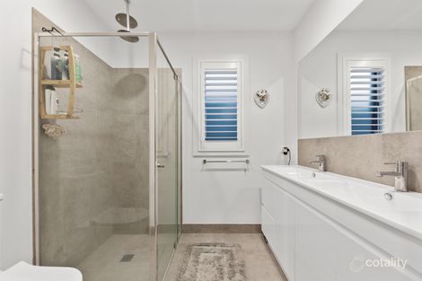 Property photo of 10 Clovis Avenue Clyde North VIC 3978