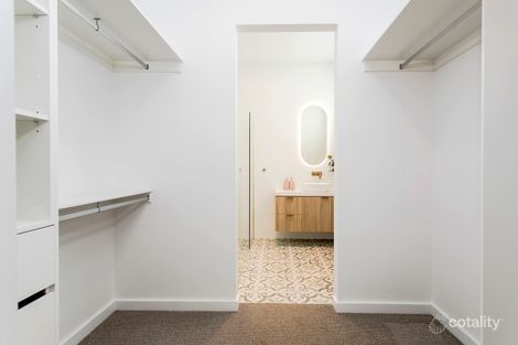 Property photo of 7 Surrey Crescent Lower Mitcham SA 5062