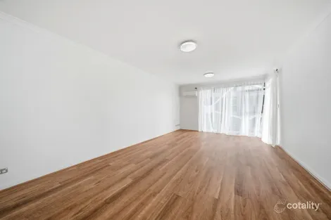 Property photo of 302/21 Malata Crescent Success WA 6164