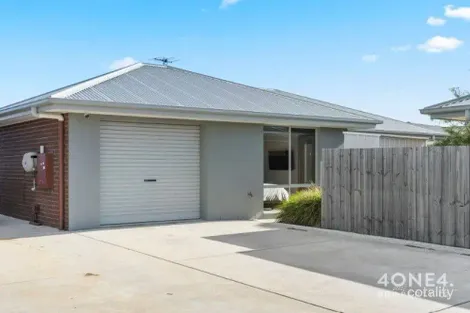2/8 Curtain Ct, Brighton, TAS 7030