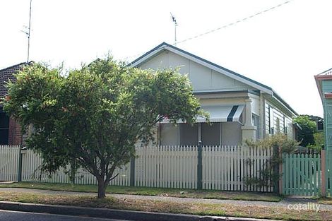 47 Emerald St, Hamilton North, NSW 2292