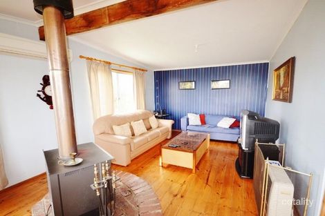 71 Acacia Rd, Walkerville, VIC 3956