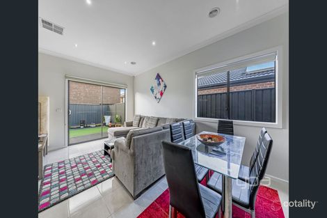 Property photo of 37 Enterprise Circuit Fraser Rise VIC 3336