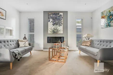 Property photo of 16 Firenze Road Greenvale VIC 3059