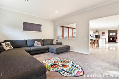 Property photo of 17 Highview Place Craigieburn VIC 3064