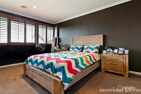 Property photo of 17 Highview Place Craigieburn VIC 3064